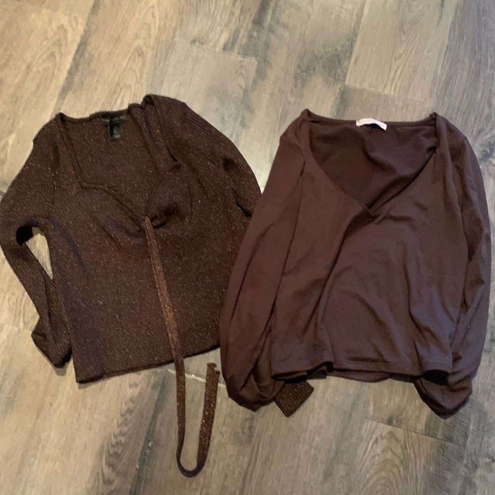 House of Harlow and Sincerely Jules tops small